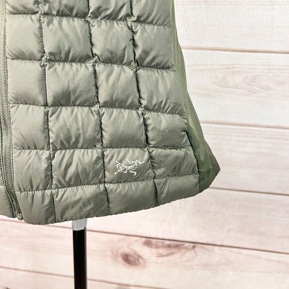 Arc'Teryx Vest Quilted Goose Down Full Zip Hooded - Picture 9 of 12
